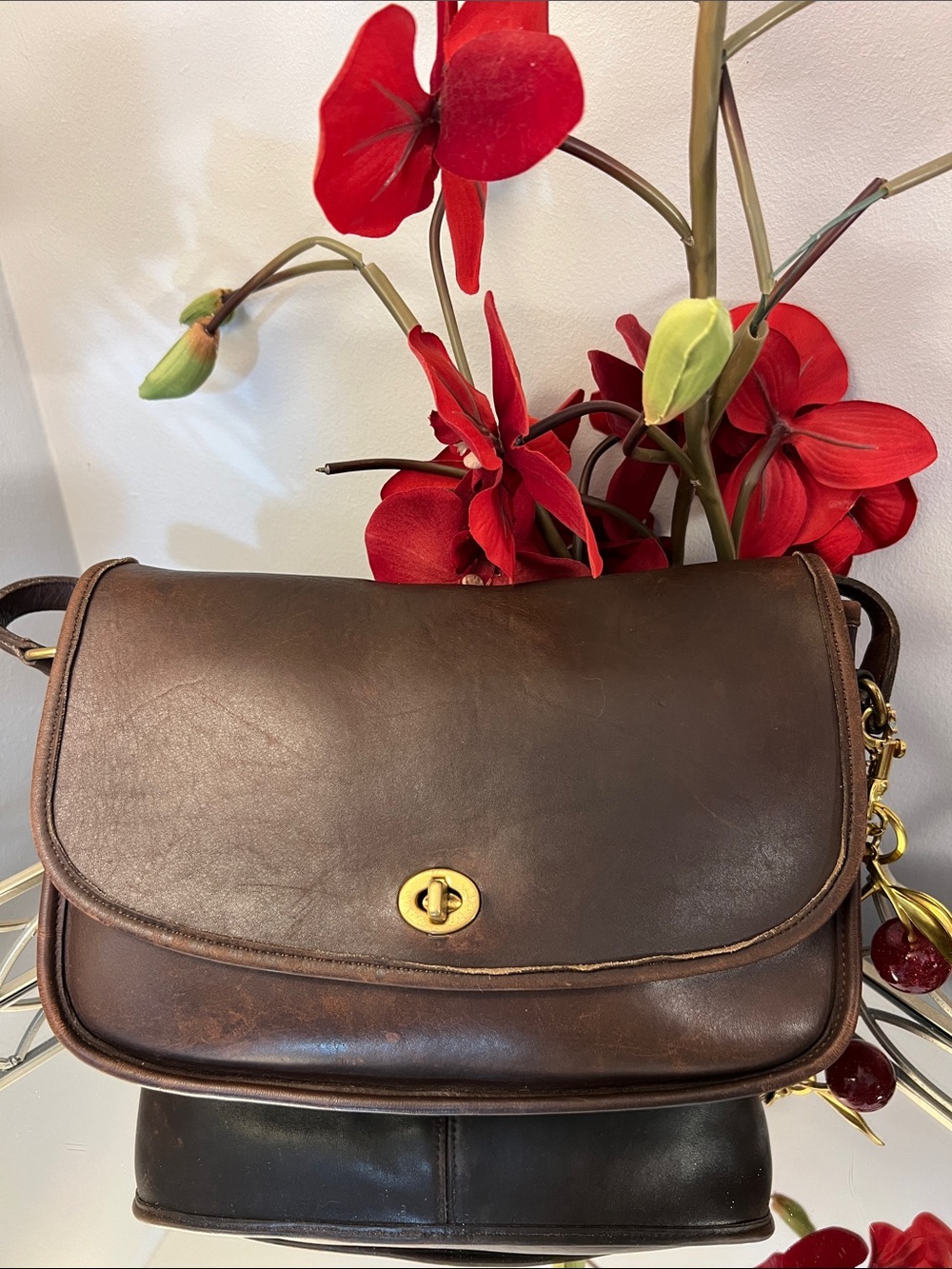 Vintage COACH City Bag 9790 Brown Leather Turnlock Crossbody w/Dust Bag & Charm - Picture 3 of 16
